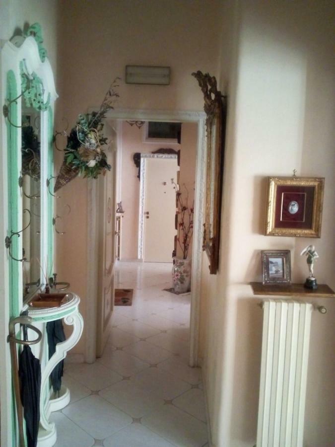 B&B Goldmund Νάπολη Εξωτερικό φωτογραφία