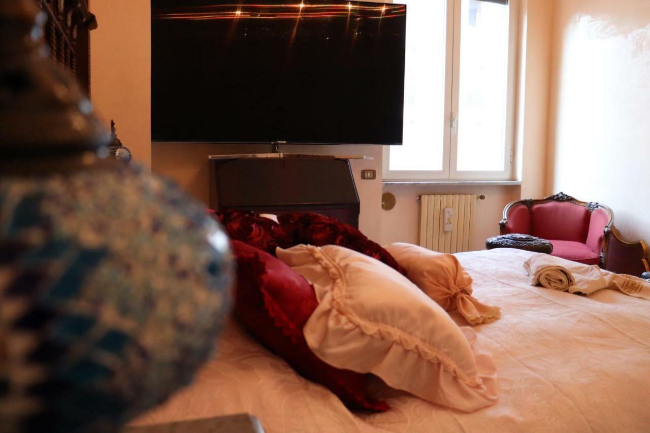 B&B Goldmund Νάπολη Εξωτερικό φωτογραφία